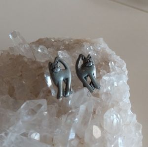 Kitty pewter post earrings from Korea